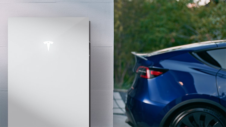 Powerwall-3-Solar-Tesla-Model-Y